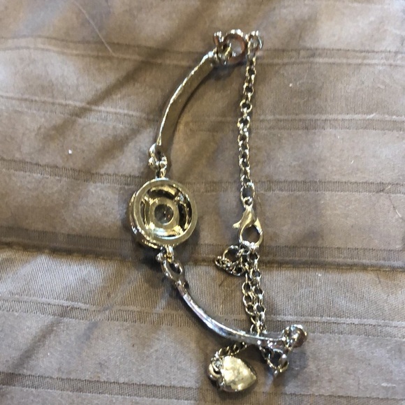 Rhinestone center stone silver tone bracelet. Well made channel set detail - Picture 7 of 7